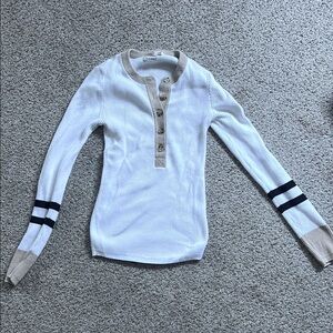 Faherty Long Sleeve Fitted Button Down Sweater